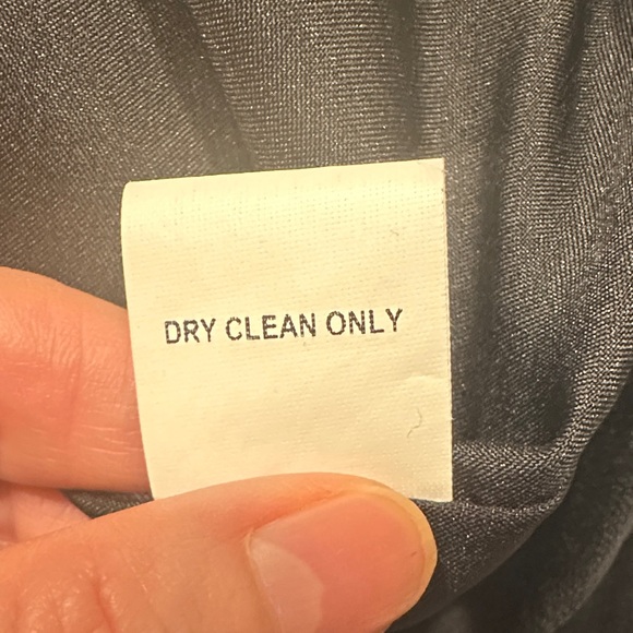 Luxurious Black Velvet Women's Blazer - Picture 6 of 6